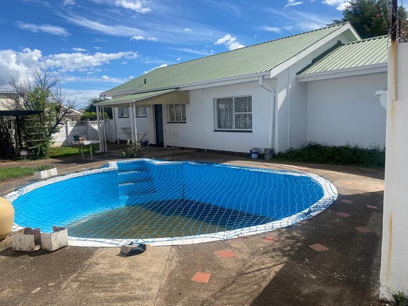 6 Bedroom Property for Sale in Komani Park Eastern Cape